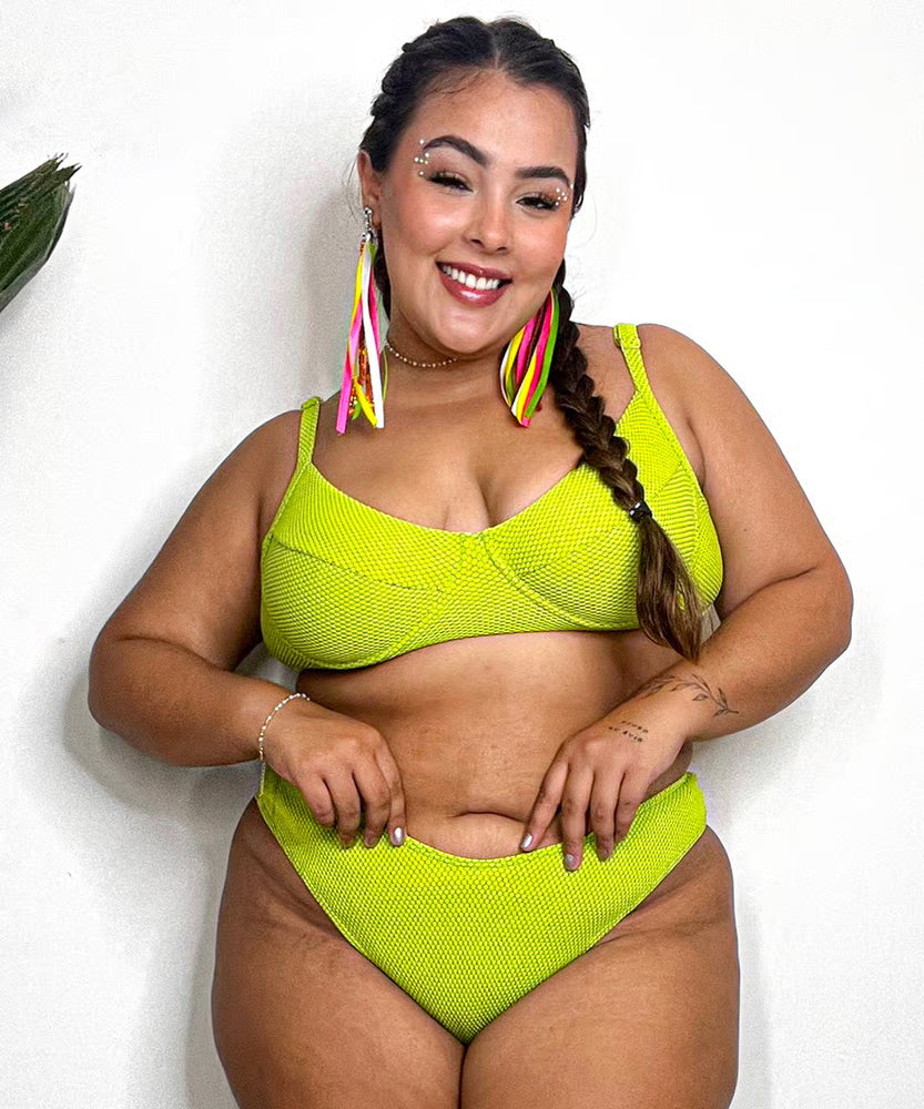 Biquíni Meia-Taça Camboja Plus Size