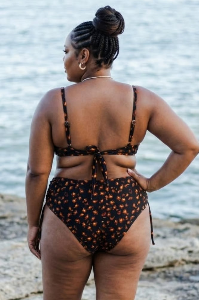 Biquíni Meia Taça Caju Vibes Plus Size