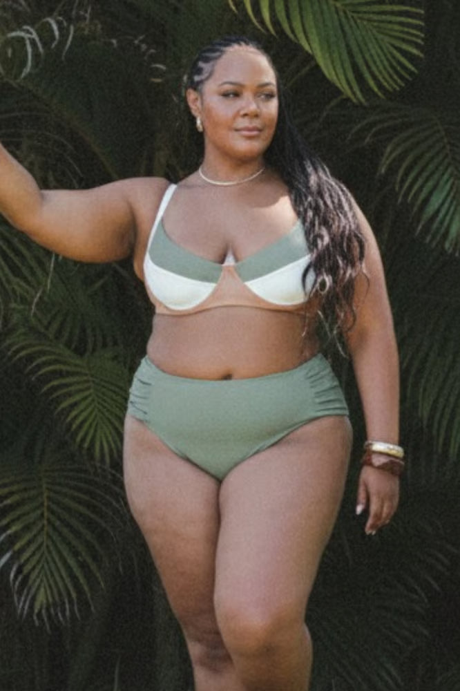 Biquíni Meia Taça Raízes Plus Size