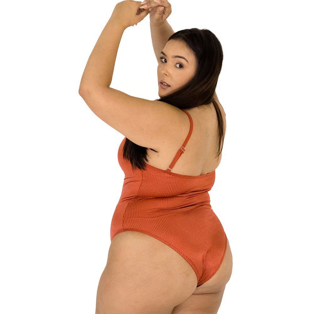 Body Clássico Plus Size Canelado Terra