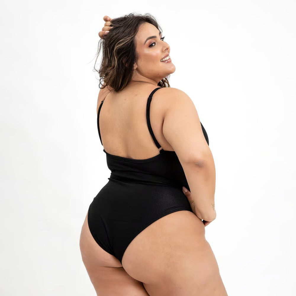 Body Clássico Plus Size Jakarta