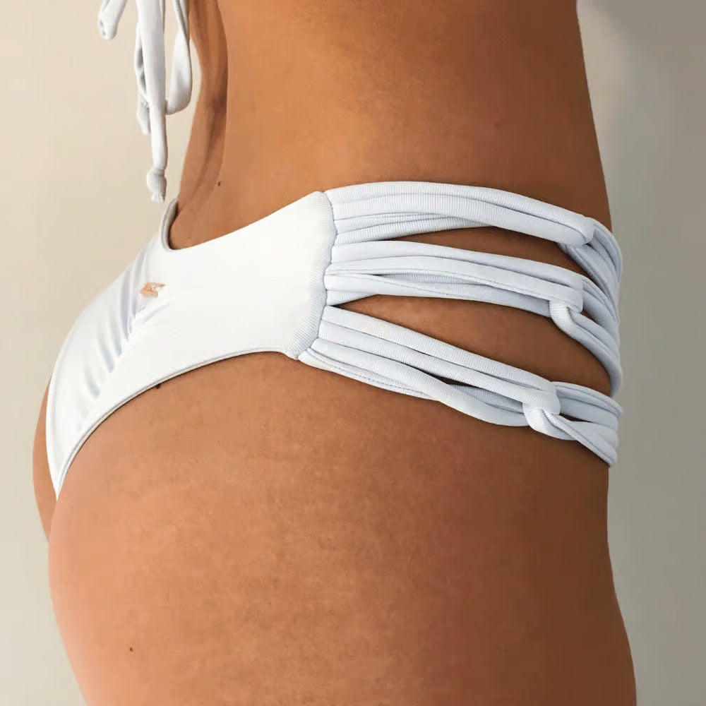 Calcinha De Biquíni Empina Bumbum Tiras Trançadas Branca