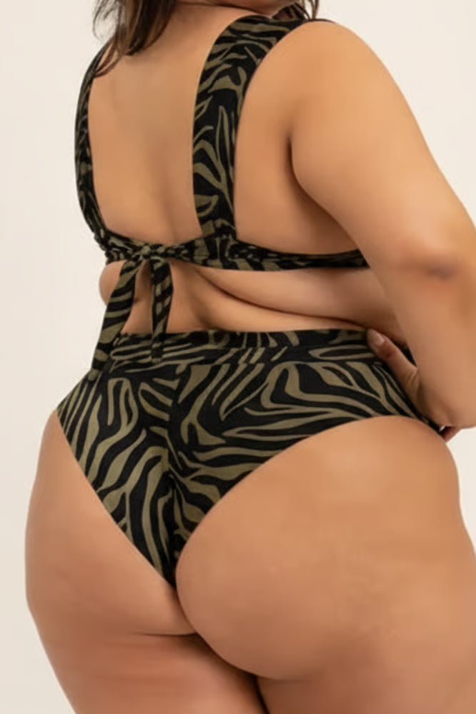 Calcinha Plus Size Retrô Cavada Fio Duplo Safari