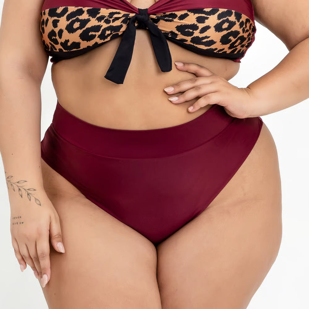 Calcinha Plus Size Retrô Cavada Cereja