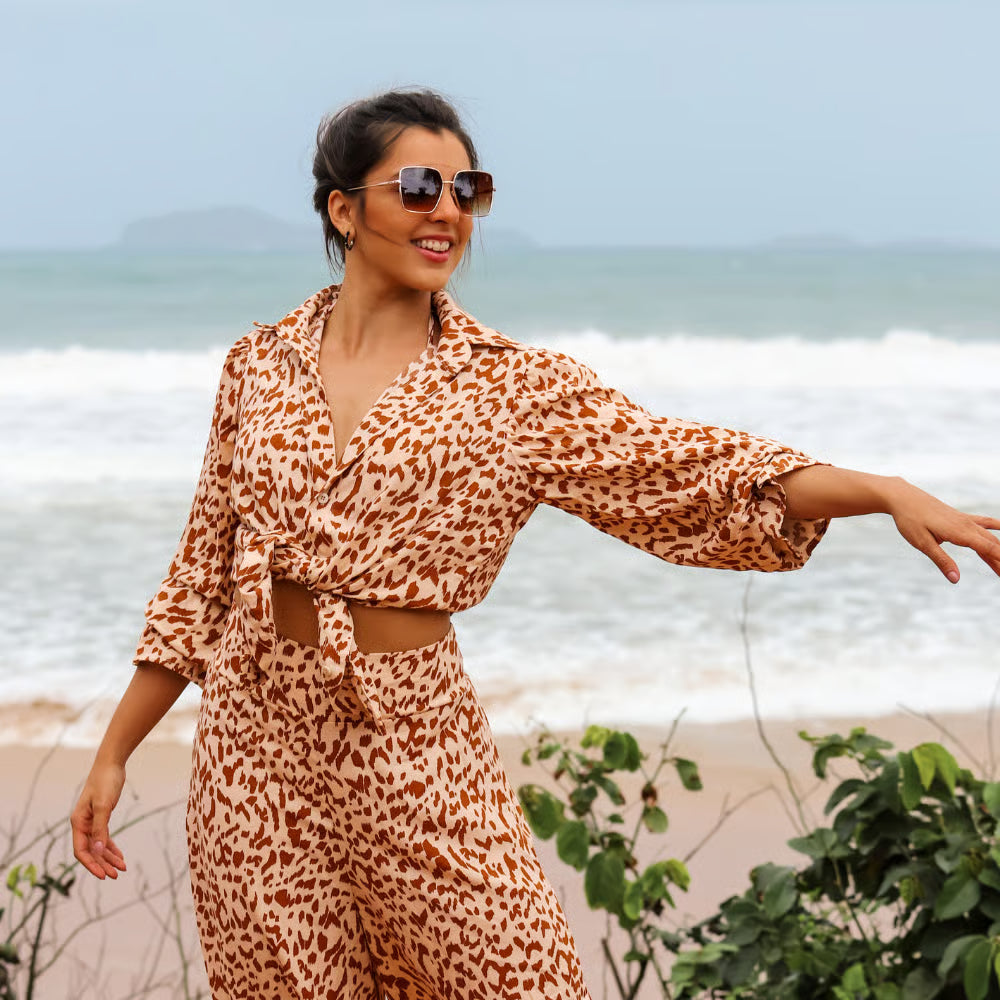 Camisa Cléo Onça Nude