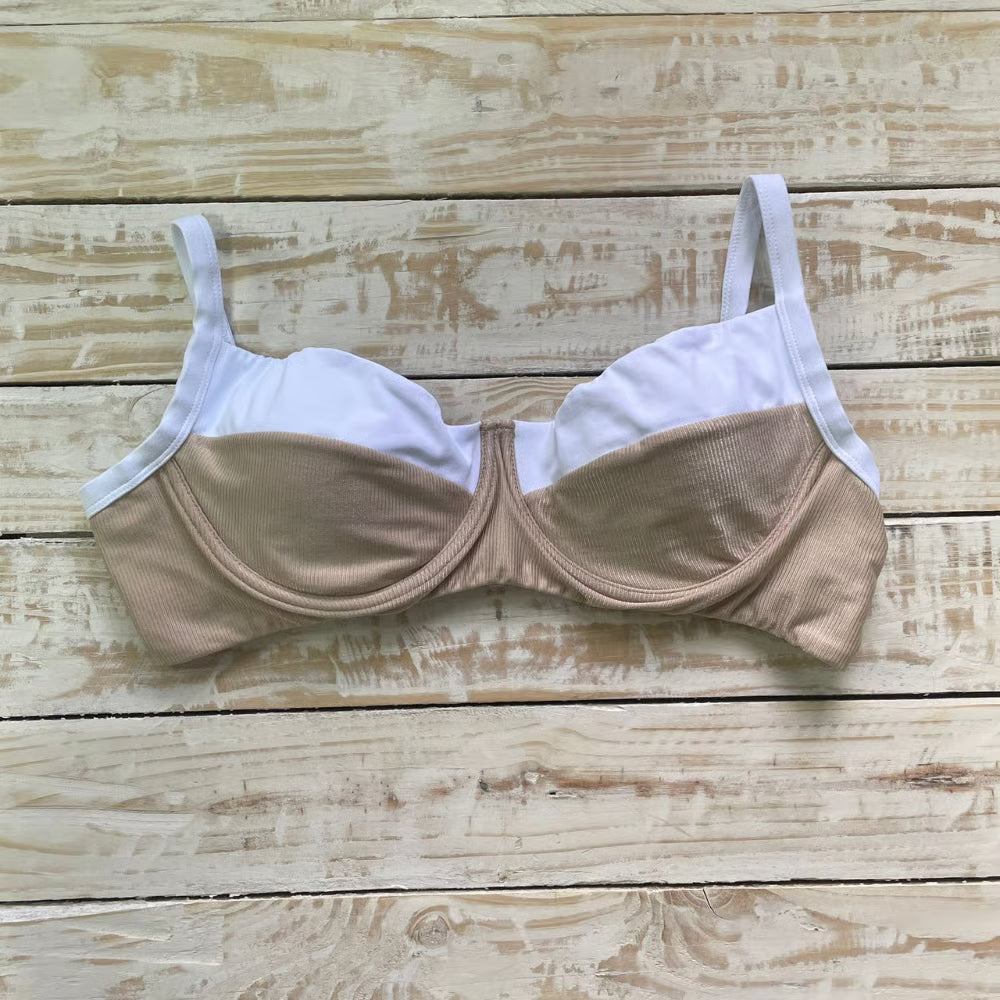 Top Biquíni Plus Size Meia-Taça Bege Canelado/Branco