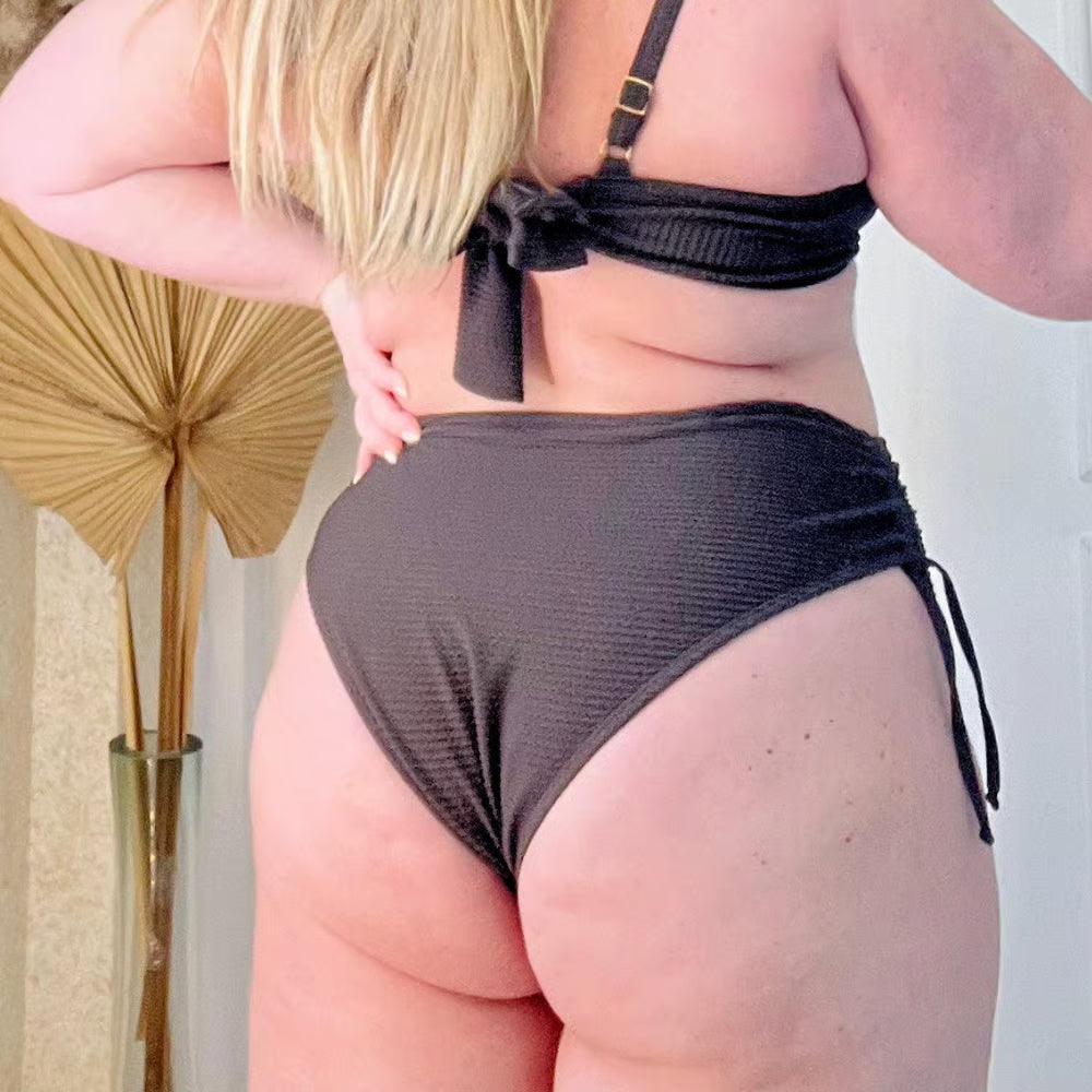 Top Biquíni Plus Size Meia-Taça Cacau Texturizado