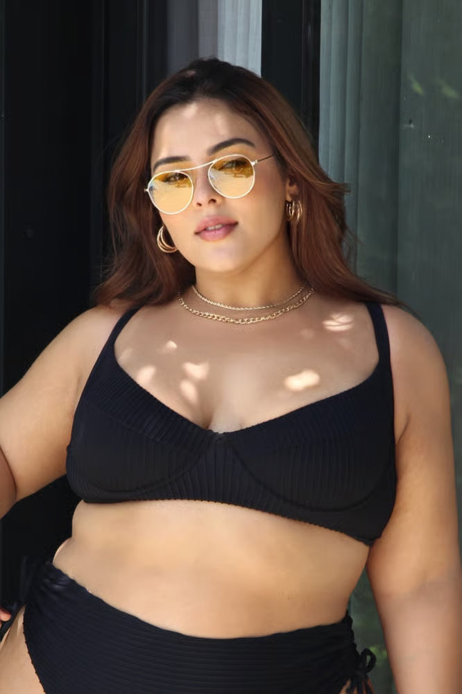 Top Biquíni Plus Size Meia-Taça Preto Texturizado
