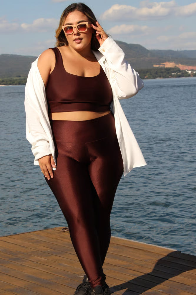 Top Cropped Plus Size Fitness Cirrê Marrom