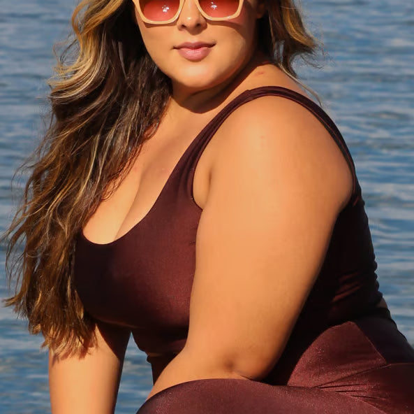 Top Cropped Plus Size Fitness Cirrê Marrom