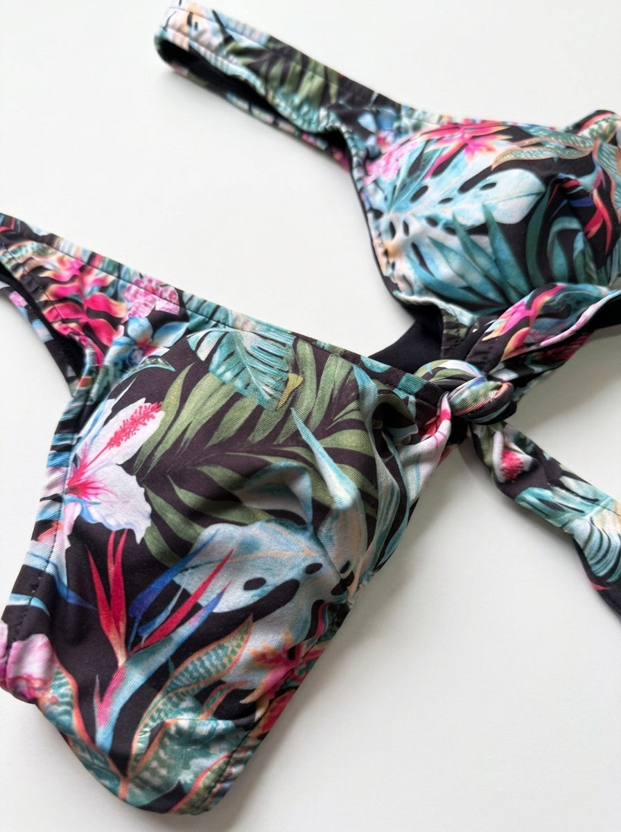 Top Biquíni Cropped De Amarrar Floral