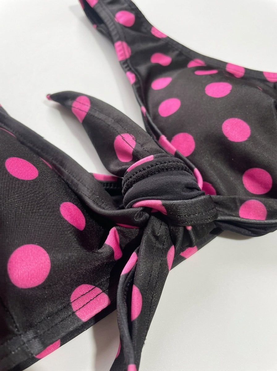 Top Biquíni Nó De Amarrar Poá Rosa Com Preto