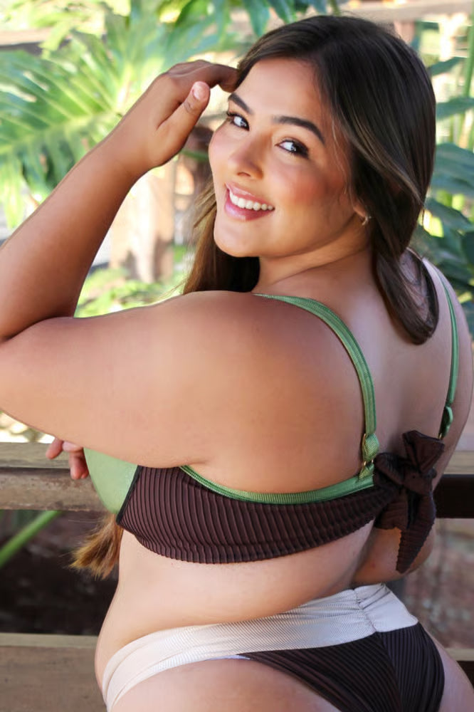Top Meia-Taça Plus Size Oliva/Bege e Marrom Texturizado